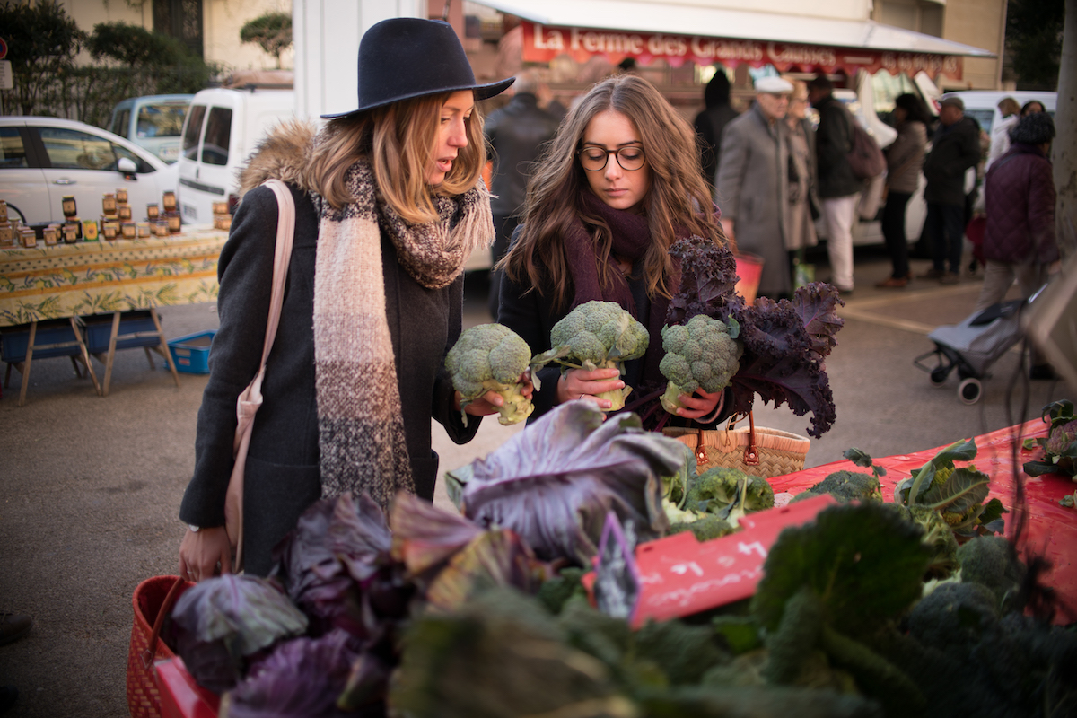 Amandine & Claire au marché