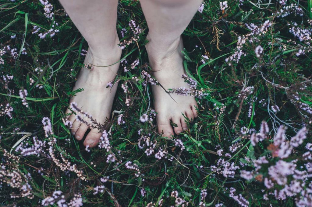 Earthing : 5 raisons de le pratiquer