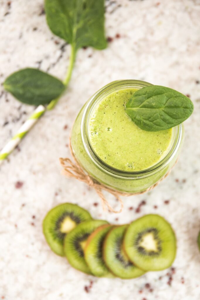 smoothie kiwi vert